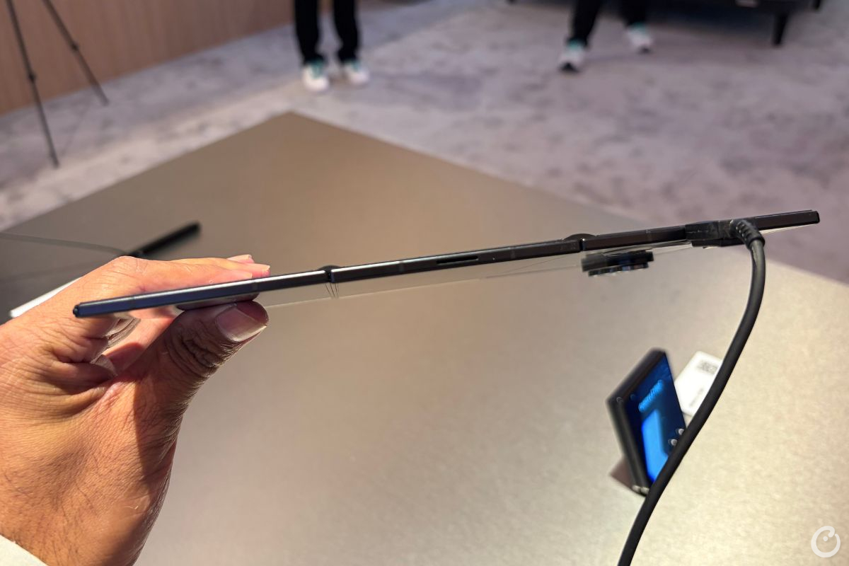 Samsung Galaxy Z TriFold Slimness When Unfolded